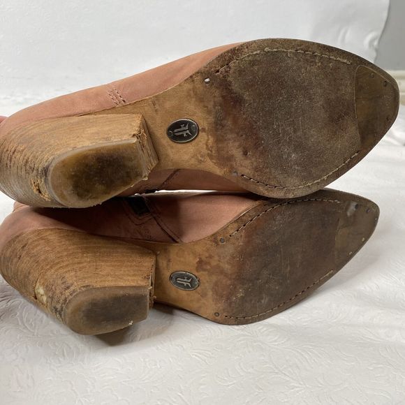 Frye Women’s 7.5 Reina Booties READ WEAR - Picture 12 of 16